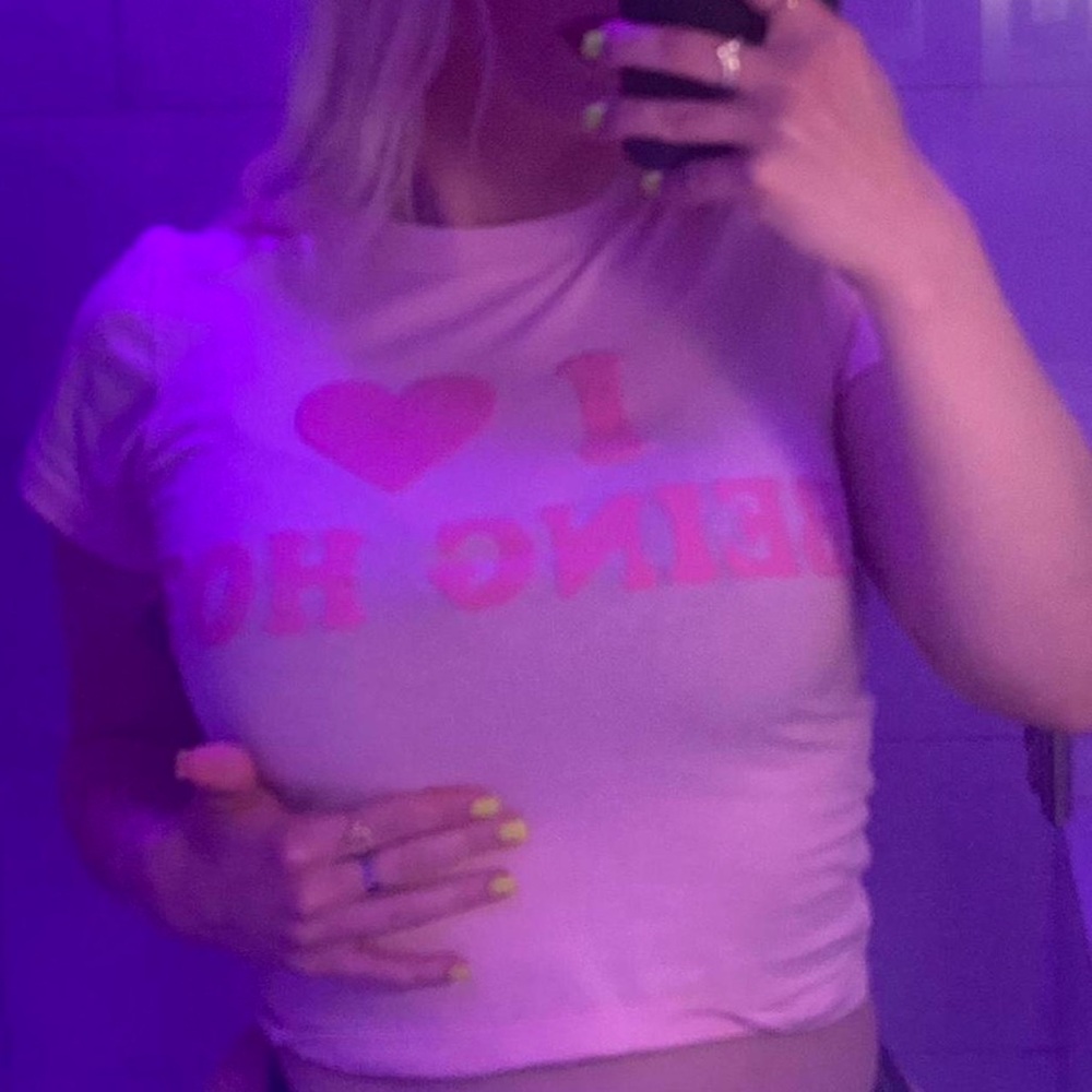 I 🩷 being Hot - Baby Tee